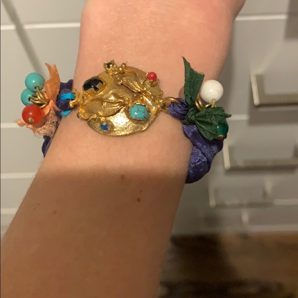 Bracelet with natural stones